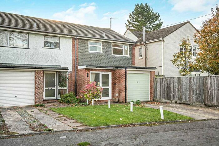 3 Bedroom End Of Terrace House For Sale In London Road, Wheatley, OX33
