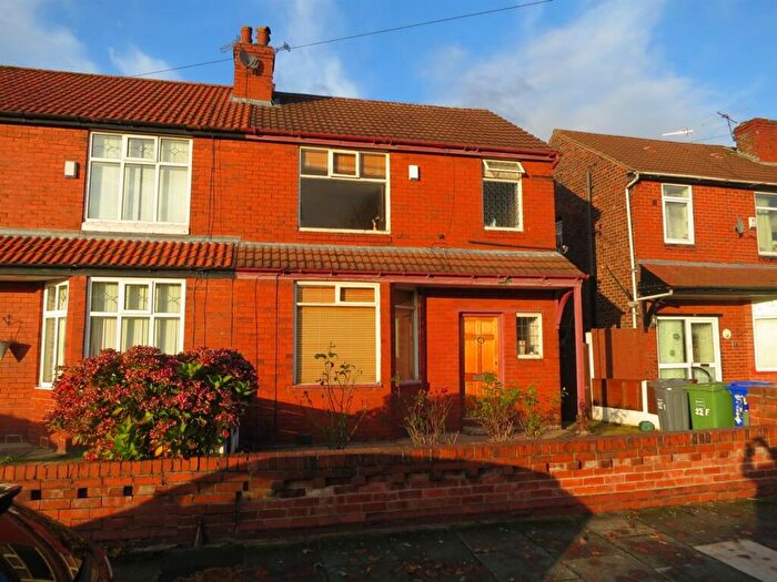 4 Bedroom Semi Detached House To Rent In £ Pppw, Finchley Road, Fallowfield, M14