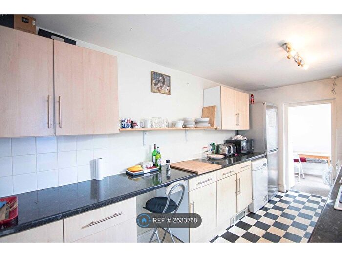 5 Bedroom Terraced House To Rent In Cassidy Road, London, SW6