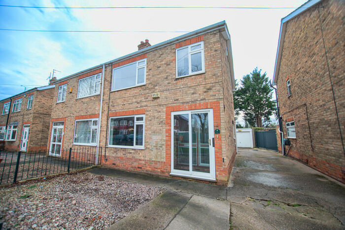 3 Bedroom Semi-Detached House To Rent In Inglemire Lane, Hull, East Riding Of Yorkshire, HU6