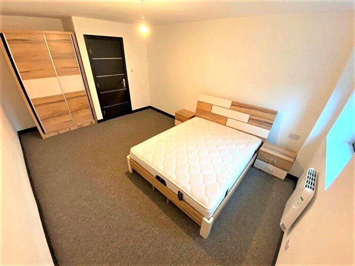 2 Bedroom Apartment To Rent In Regal House, Duke Street, Stockport, Greater Manchester, SK1