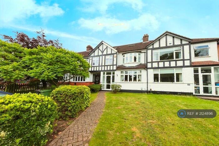 4 Bedroom Terraced House To Rent In Oakfield Gardens, Beckenham, BR3