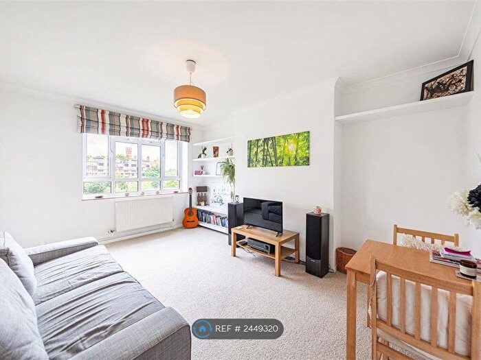 2 Bedroom Flat To Rent In Lancaster Court, London, SW6