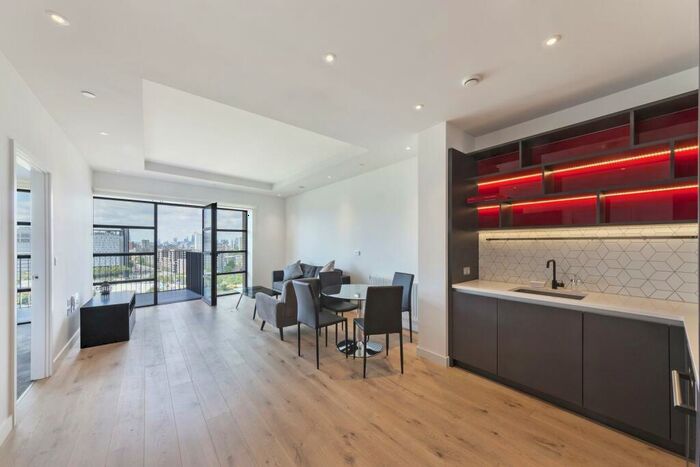 1 Bedroom Apartment To Rent In Amelia House, London City Island, London, E14