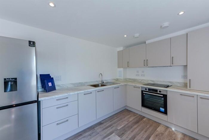 2 Bedroom Flat For Sale In Danes Court, Station Road, Aylesford, ME20