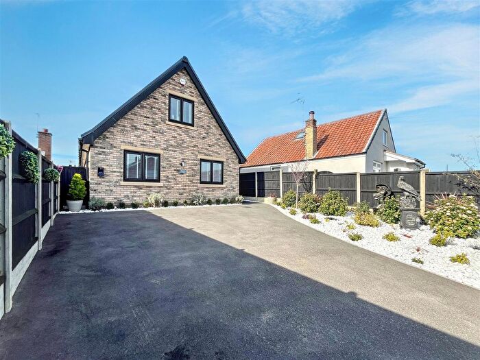 4 Bedroom Detached Bungalow For Sale In Oulton Broad, NR32