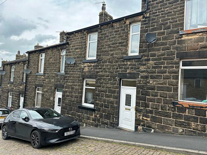 3 Bedroom Terraced House To Rent In Castle Street, Skipton, BD23