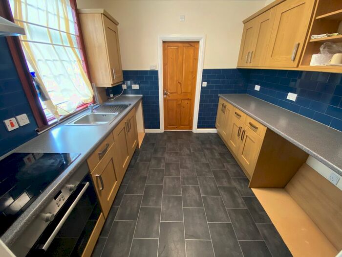 3 Bedroom Flat To Rent In Herbert Road, London, SE18