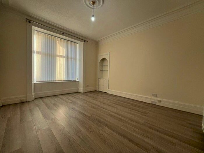 2 Bedroom Flat To Rent In Church Street, Broughty Ferry, Dundee, DD5