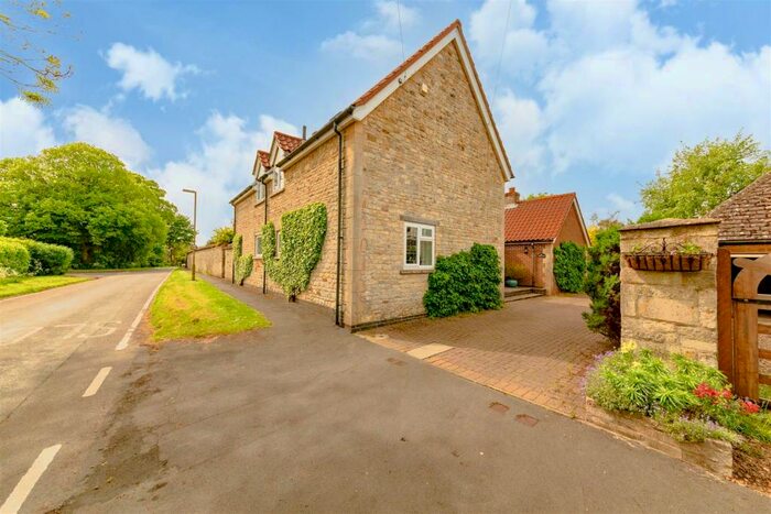 4 Bedroom Character Property For Sale In Bowling Green Lane, Market Overton, Rutland, LE15