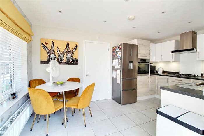 2 Bedroom Semi-Detached House For Sale In Brick Work Lane, Hook, RG27