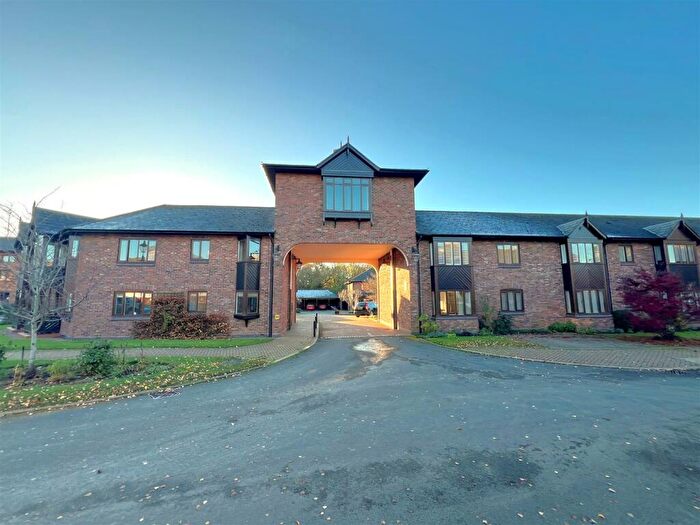 2 Bedroom Apartment For Sale In The Maltings, Leamington Spa, CV32