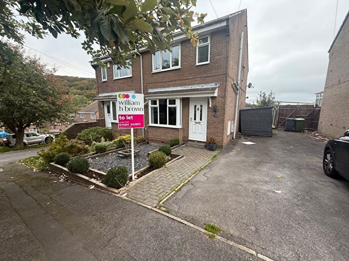 3 Bedroom Property To Rent In Norwood Road, Huddersfield, HD2