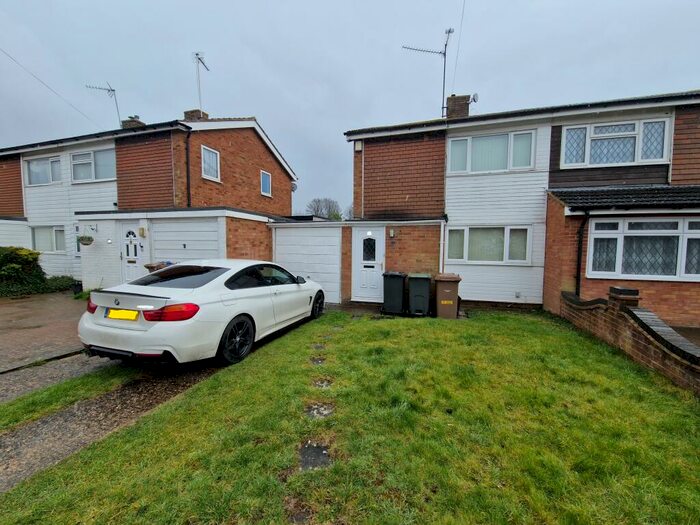3 Bedroom House To Rent In Fairfax Avenue, Luton, LU3