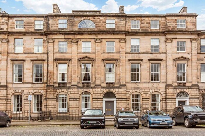 1 Bedroom Flat For Sale In Great King Street, Edinburgh, EH3