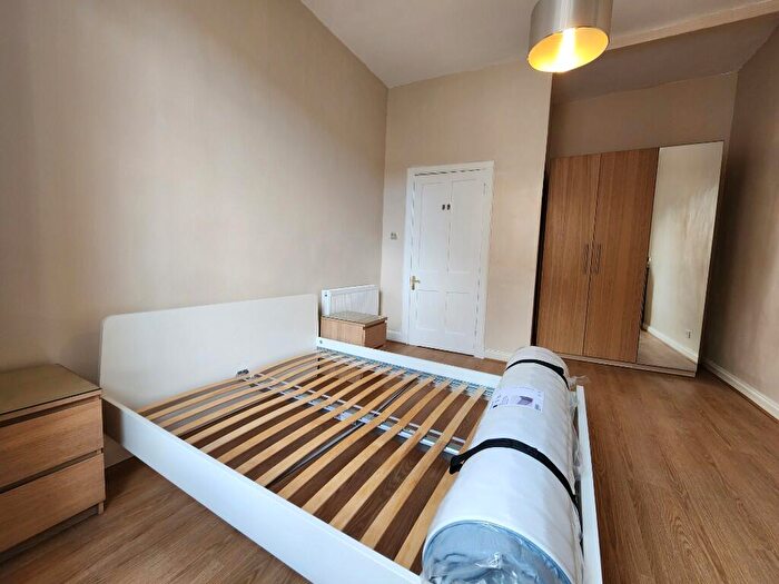 2 Bedroom Flat To Rent In Dixon Avenue, Glasgow, Glasgow, G42