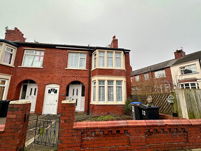 4 Bedroom End Terrace House For Sale In Ramsey Avenue, Blackpool, FY3