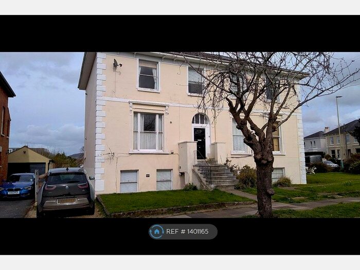 2 Bedroom Flat To Rent In Eldon Road, Cheltenham, GL52