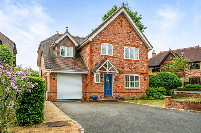 3 Bedroom Detached House For Sale In Wheeler Close, Wokingham, Berkshire, RG41