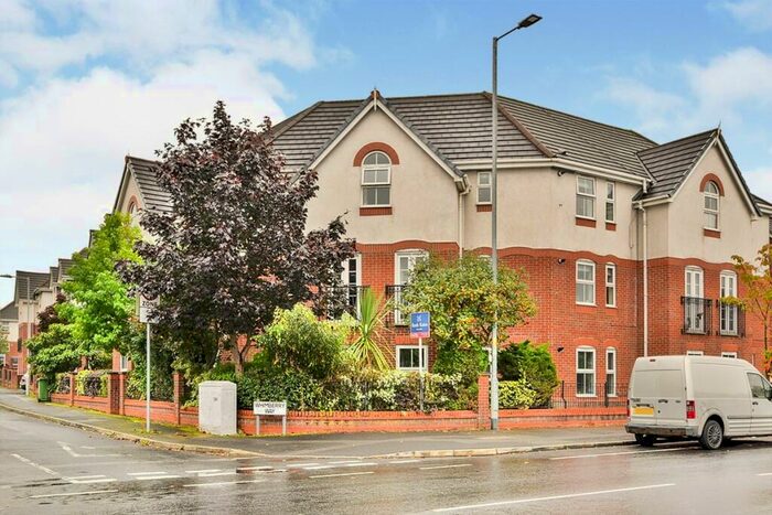 2 Bedroom Apartment To Rent In Parrs Wood Road, Burnage, Manchester, M20