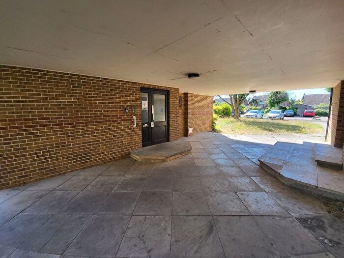 2 Bedroom Flat To Rent In Playford Square, Vincent Road, Luton, LU4