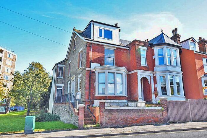 1 Bedroom Flat To Rent In Hayle Road, Maidstone ME15