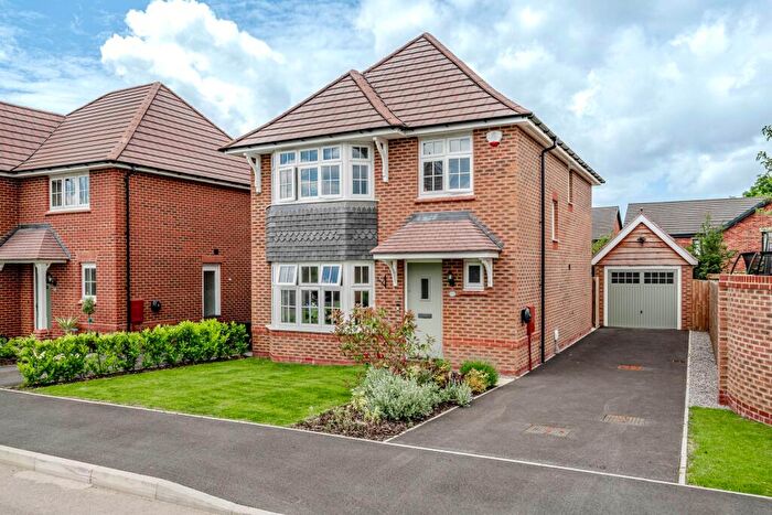 4 Bedroom Detached House For Sale In Green Hill Drive, Leyland, PR25
