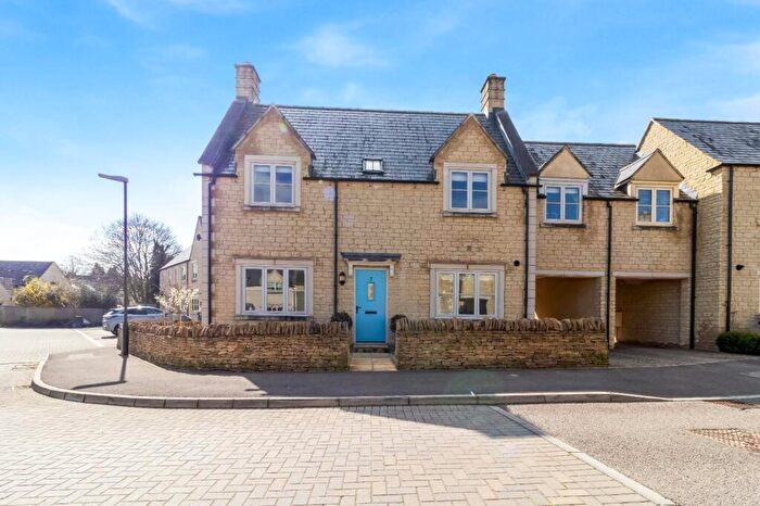 4 Bedroom Link Detached House To Rent In Jacobs Piece, Fairford, Gloucestershire, GL7