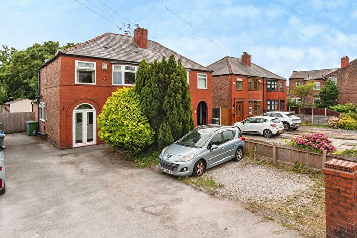 3 Bedroom Semi-Detached House For Sale In Padgate Lane, Warrington, Cheshire, WA1