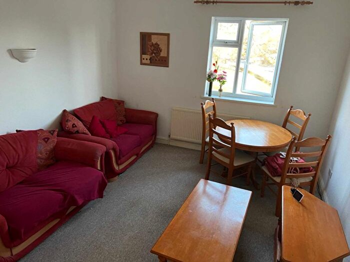 1 Bedroom Flat To Rent In Polygon, Eccles, M30