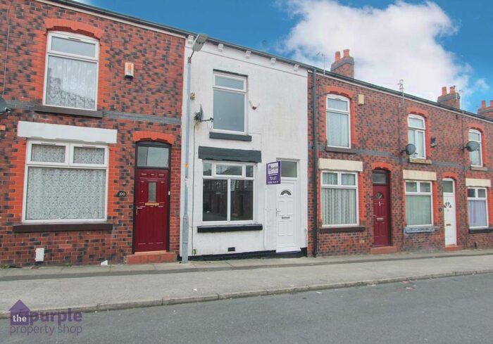 2 Bedroom Terraced House To Rent In Oxford Grove, Bolton, BL1