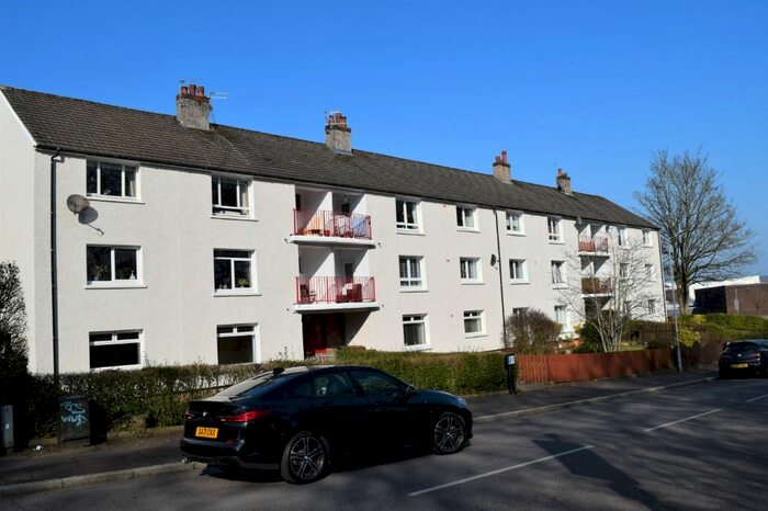 2 Bedroom Flat To Rent In Robslee Road, Thornliebank, Glasgow, G46