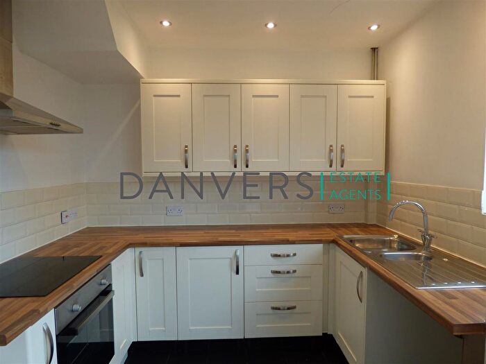 3 Bedroom Terraced House To Rent In Percy Road, Leicester, LE2