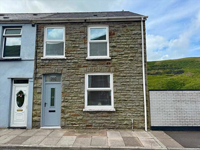 3 Bedroom Semi-Detached House For Sale In High Street, Porth, CF39