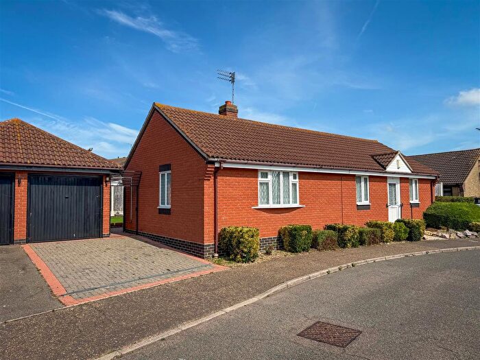 3 Bedroom Detached Bungalow For Sale In Havering Close, Great Clacton, Essex, CO15