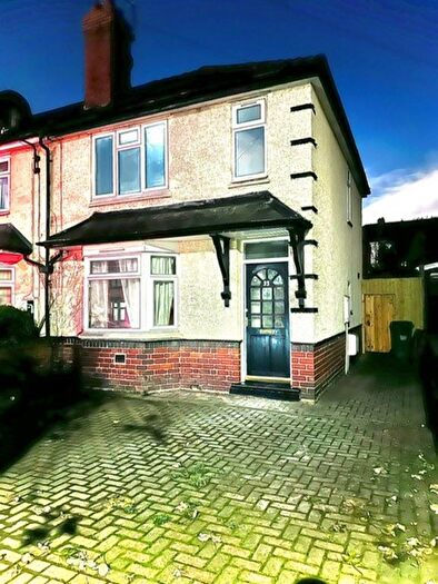 3 Bedroom Semi-Detached House To Rent In Menin Road, Tipton, DY4