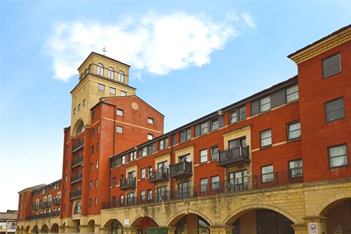 2 Bedroom Flat For Sale In Market Square, Wolverhampton, West Midlands, WV3