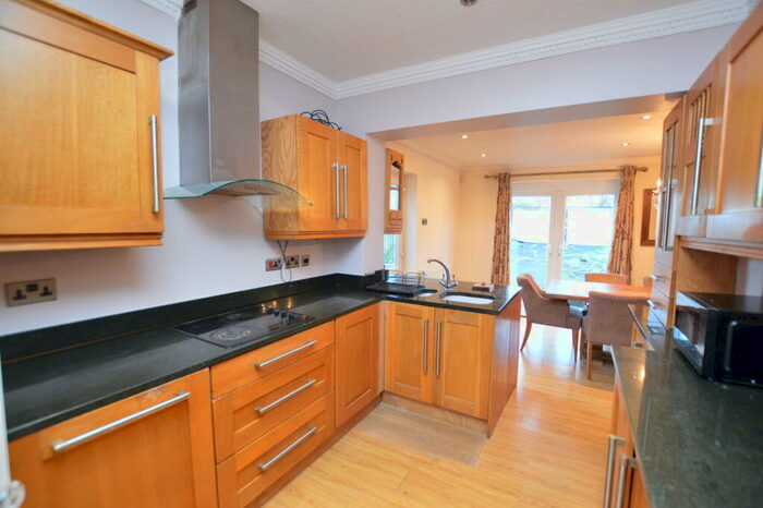 3 Bedroom Semi-Detached House To Rent In Norton Lane, Norton, S8