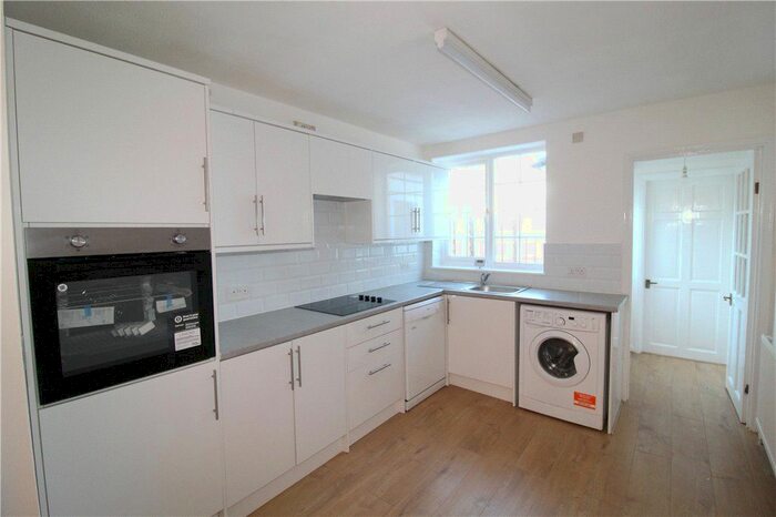 2 Bedroom Terraced House To Rent In Westfield Road, Croydon, CR0