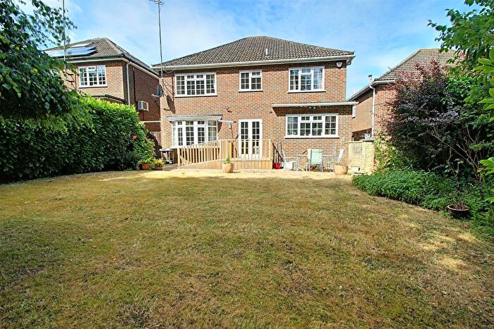 5 Bedroom Detached House For Sale In Shiremead, Elstree, Borehamwood, WD6