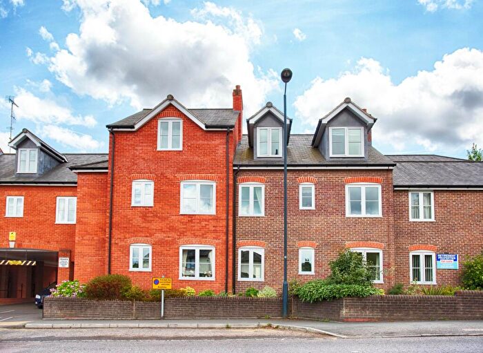 1 Bedroom Apartment To Rent In Walkers Court, Harpenden, Hertfordshire, AL5