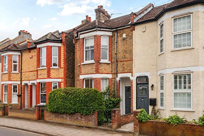 3 Bedroom Semi Detached House For Sale In Bromley Gardens, Bromley, BR2