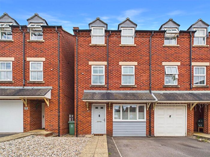 5 Bedroom Semi Detached House For Sale In Mount Pleasant, Kingsway, Gloucester, GL2