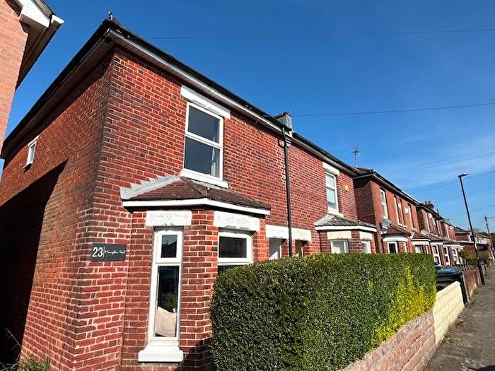 3 Bedroom Property To Rent In Macnaghten Road, Southampton, SO18