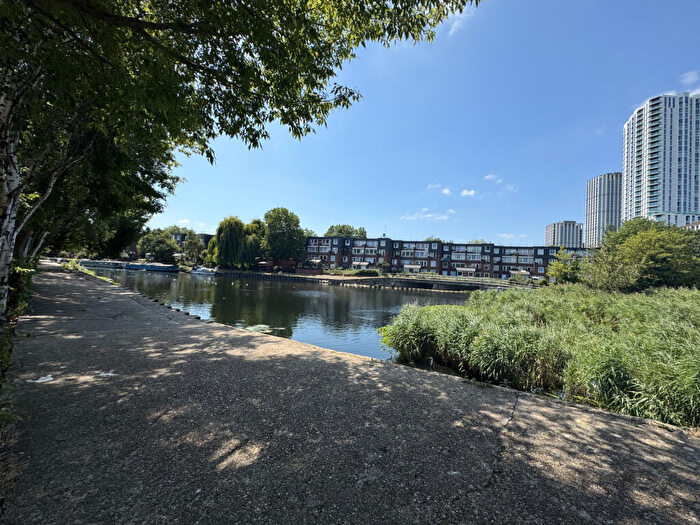 1 Bedroom Flat To Rent In Bream Close, London, N17