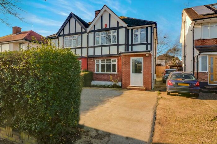 1 Bedroom House Of Multiple Occupation To Rent In The Mall, Kingsbury, HA3