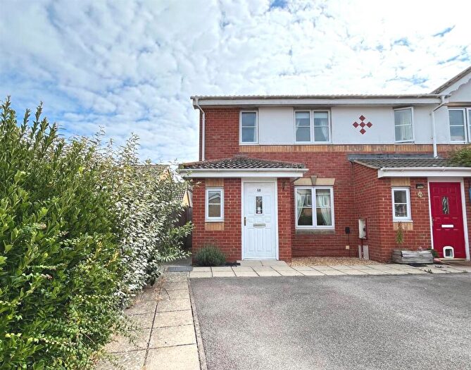 3 Bedroom End Of Terrace House For Sale In Osborne Heights, East Cowes, PO32