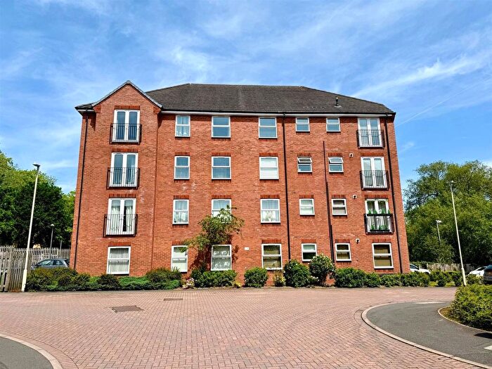 2 Bedroom Flat To Rent In Brett Young Close, Halesowen, B63