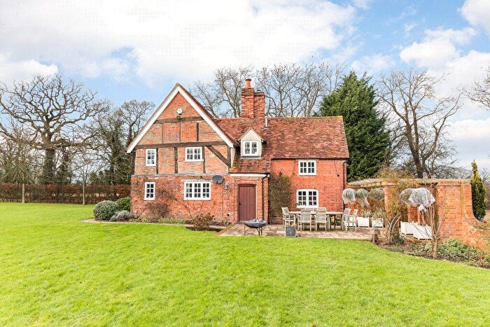 4 Bedroom Detached House To Rent In Dunsden Green, Dunsden, Reading, Berkshire, RG4