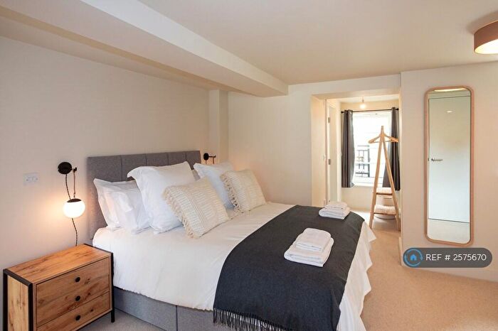 1 Bedroom Flat To Rent In High Street, Chipping Norton, OX7